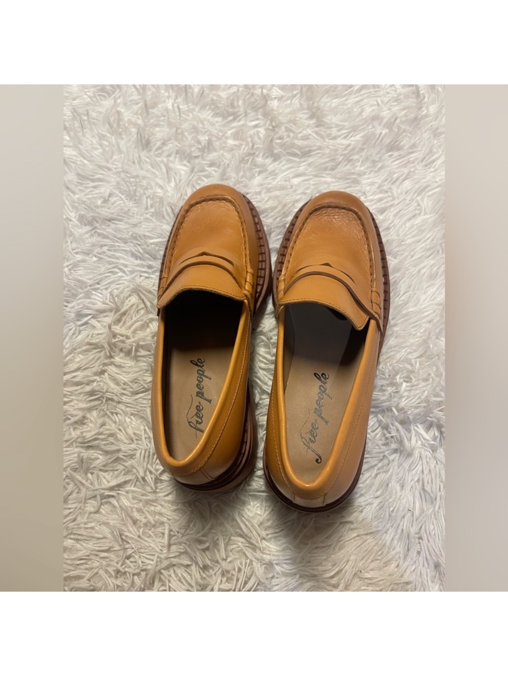 Free People Chunky Lug Sole Tan Leather Penny Loafers 39.5 9.5 - Picture 3 of 15